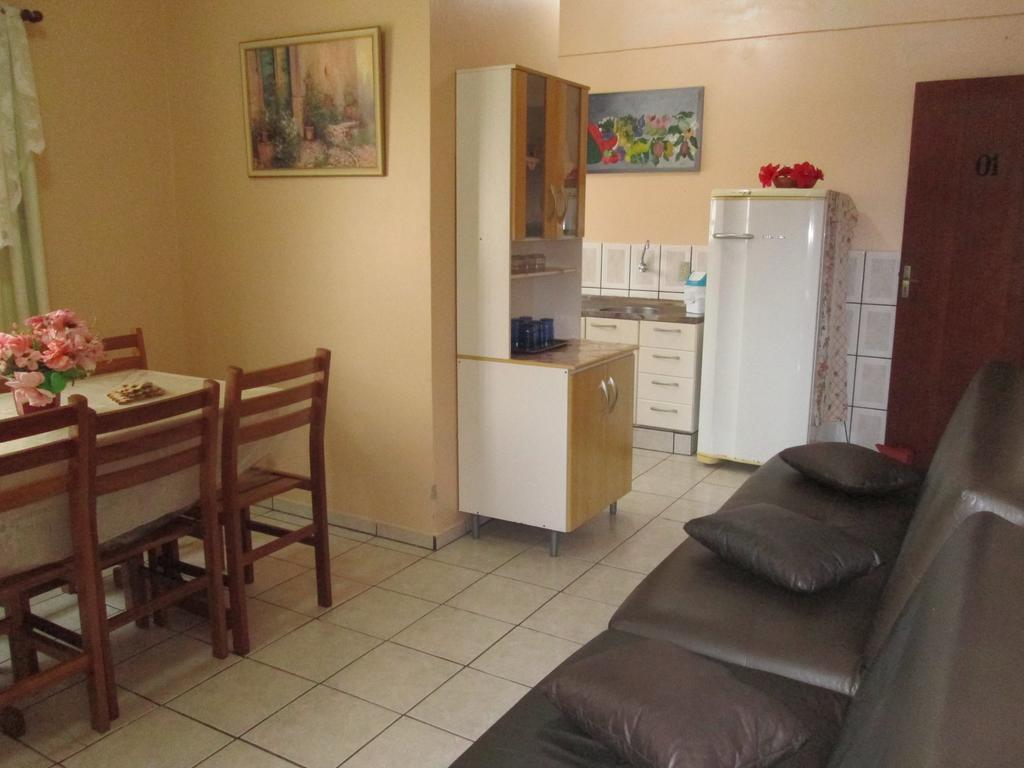 Residencial Dona Vilma Hotell Florianópolis Exteriör bild